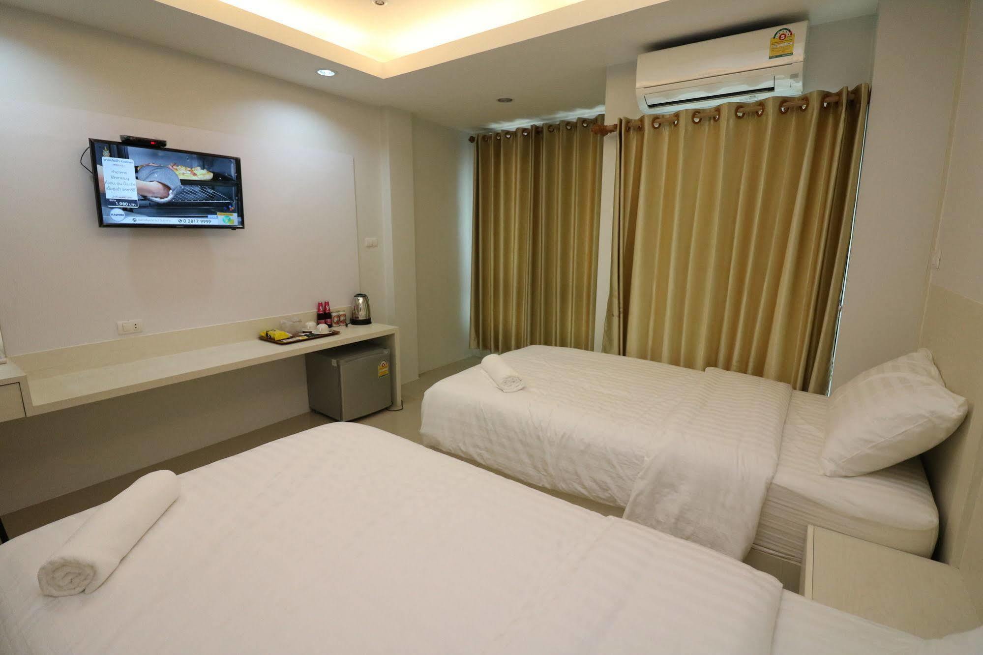 Calivefornia 2016 Hotel Chiang Rai Exterior photo